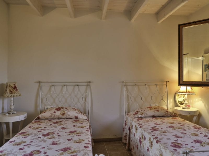 villa-in-formentera-lomg-term-id-273-033