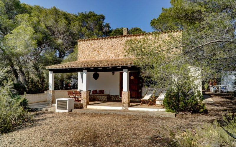 villa-in-formentera-long-term-279-01