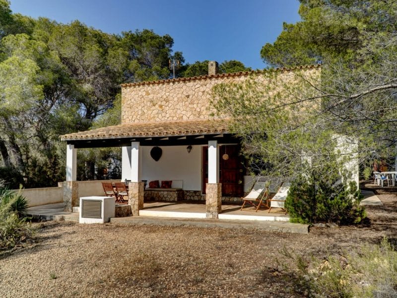 villa-in-formentera-long-term-279-01