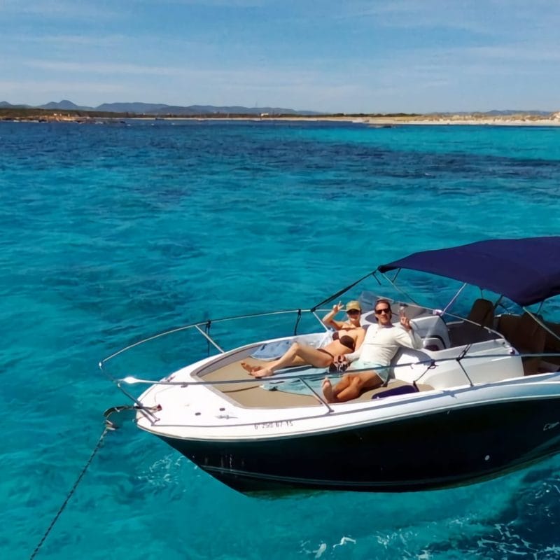 yacht-rental-in-formentera-Cap Camarat 7.5-03